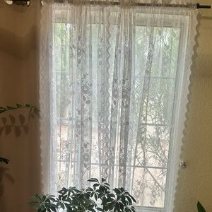 Rose pattern lace curtains 2 panels